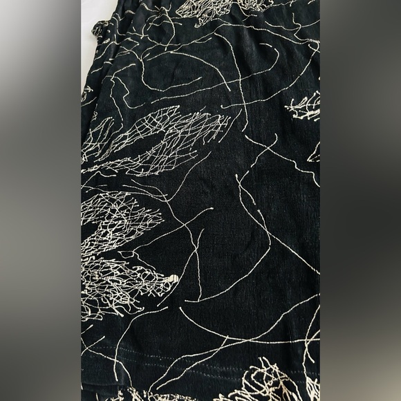 New Vikki Bi Top Black Beige Floral Pattern Sleeveless size OX made in USA - Picture 4 of 16